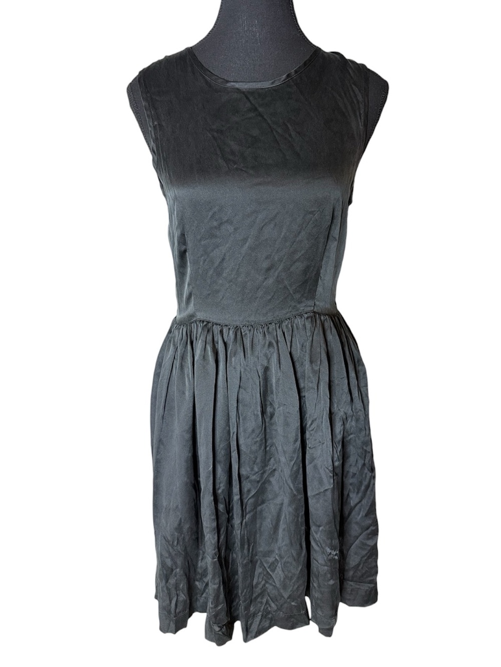 NEUW Black Silky Sleeveless Midi Dress Lightweight Flowy Size 8
